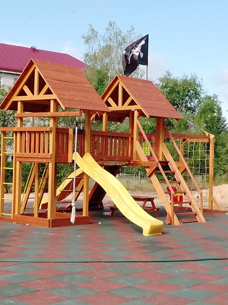 Детская игровая площадка.
